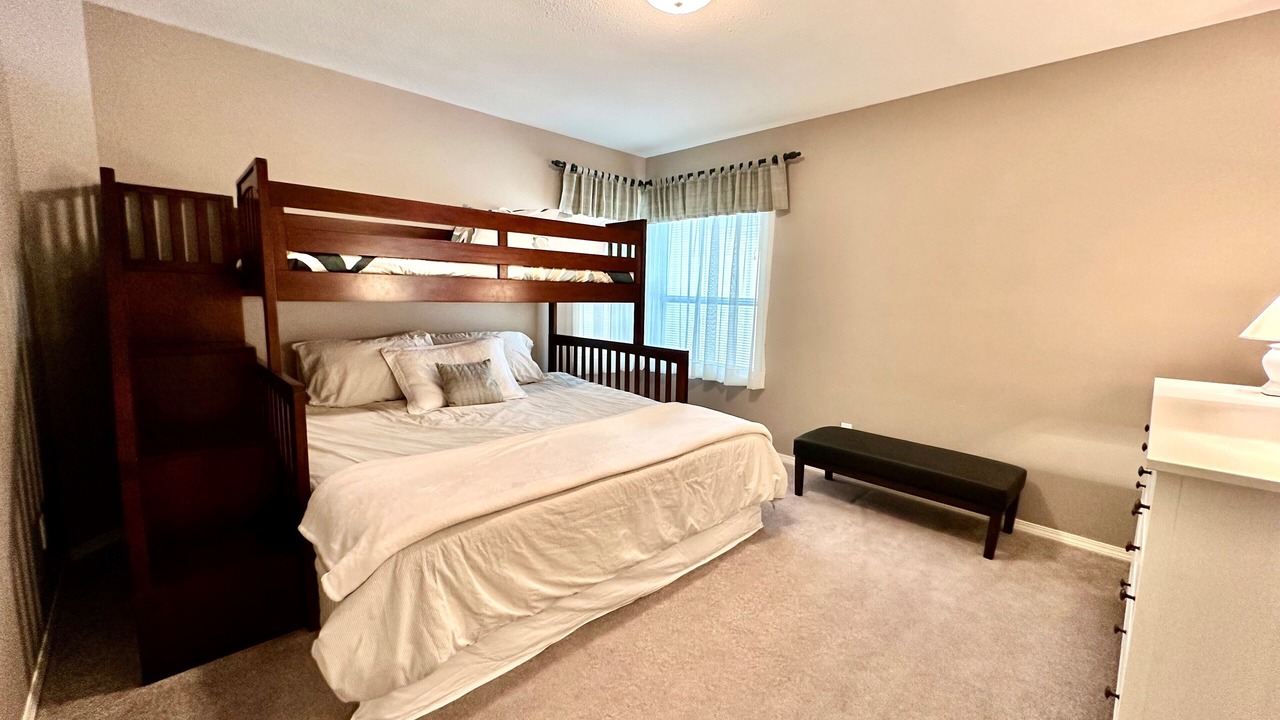 Photo of Bedroom in Swansea Point