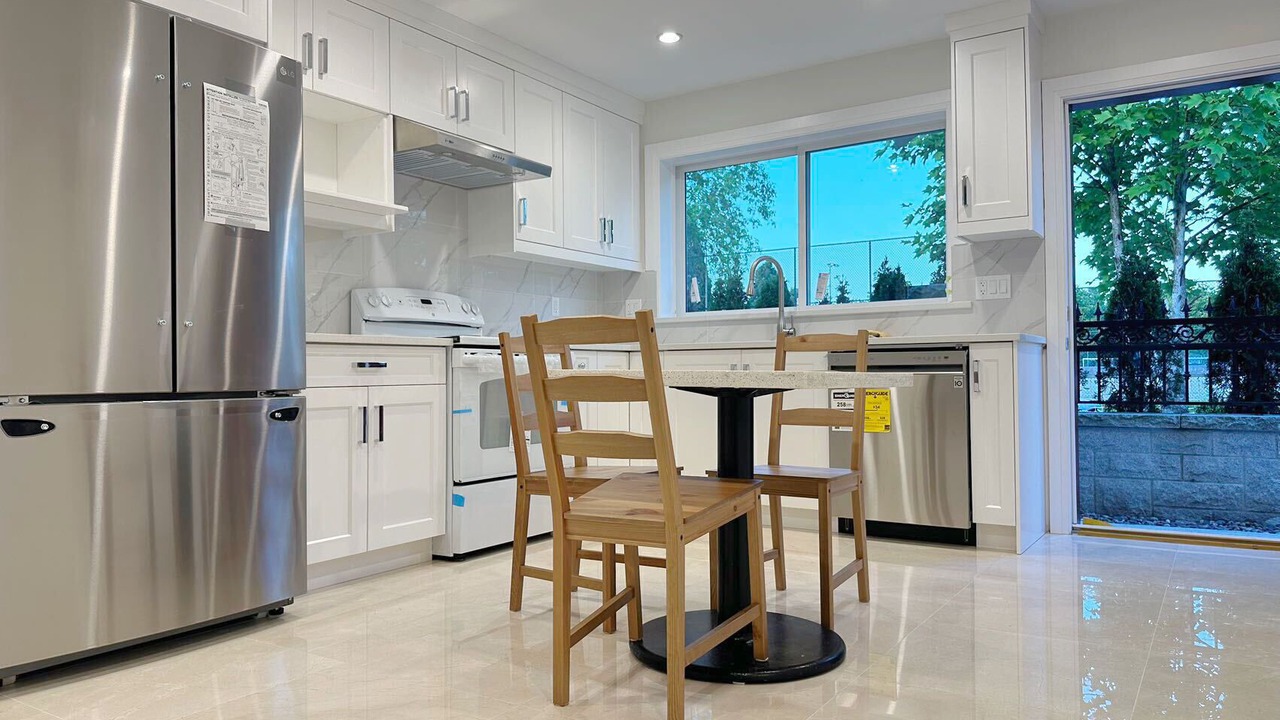 Photo of Kitchen in Arbutus Ridge
