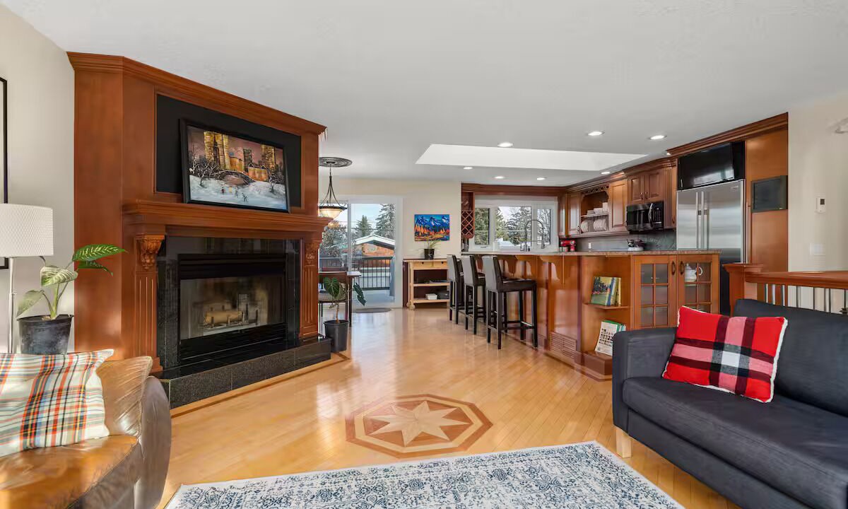 Photo of Livingroom in Northwest Calgary