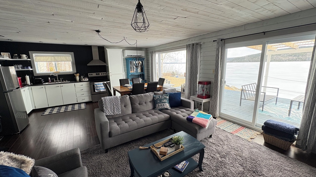 Photo of Livingroom in Terra Nova