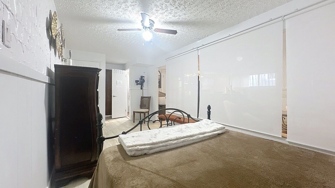 Photo of Bedroom in Montreal-Nord