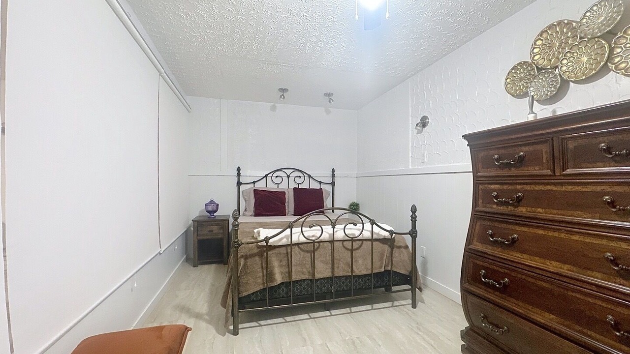Photo of Bedroom in Montreal-Nord