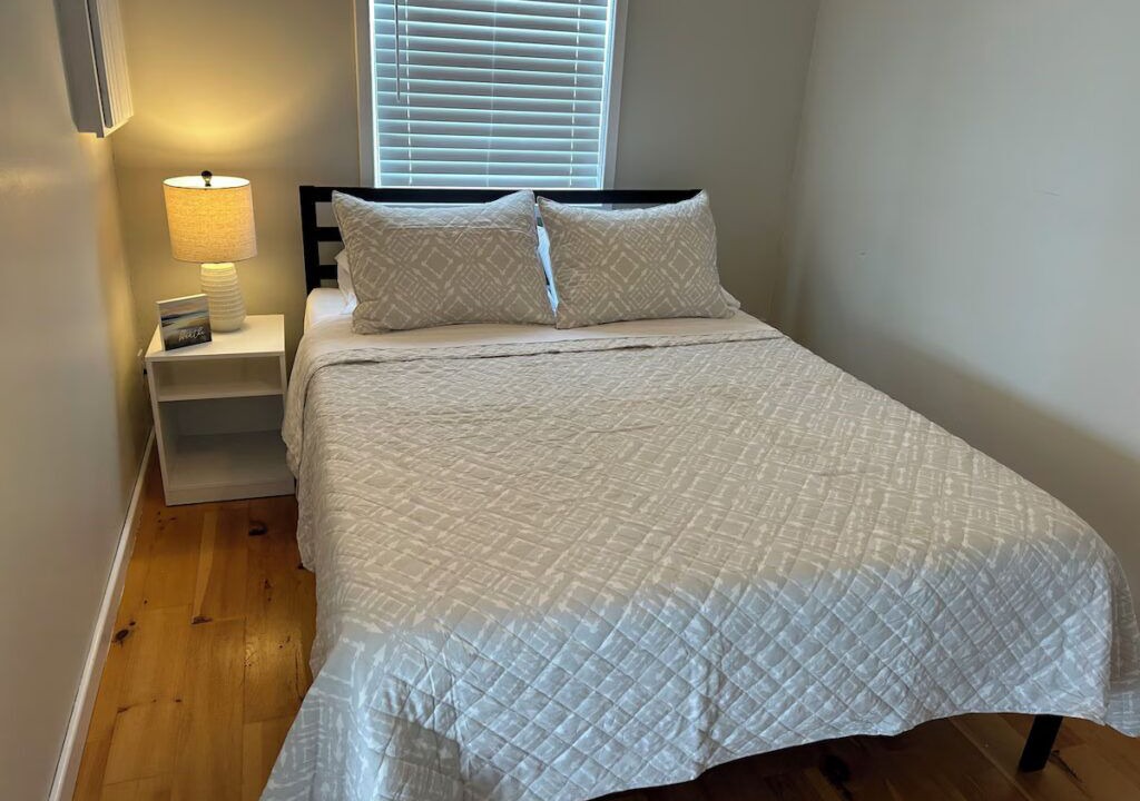 Photo of Bedroom in Clinton