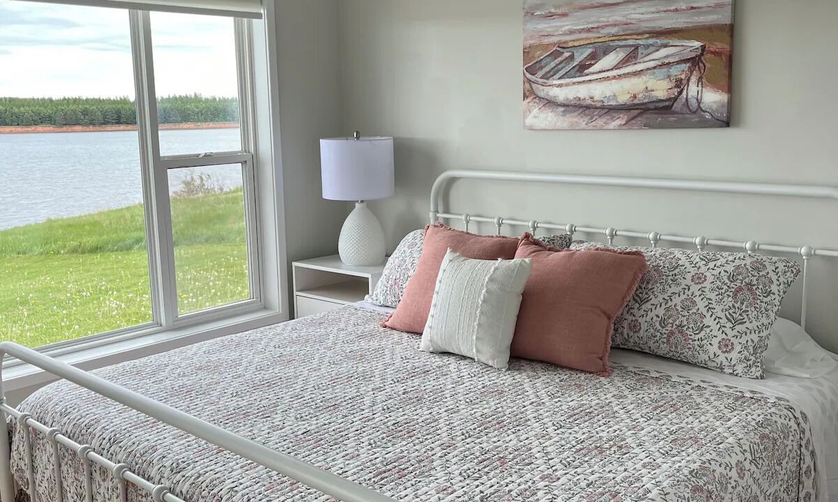 Photo of Bedroom in Clinton