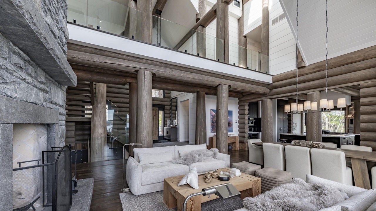 Photo of Livingroom in Muskoka Lakes