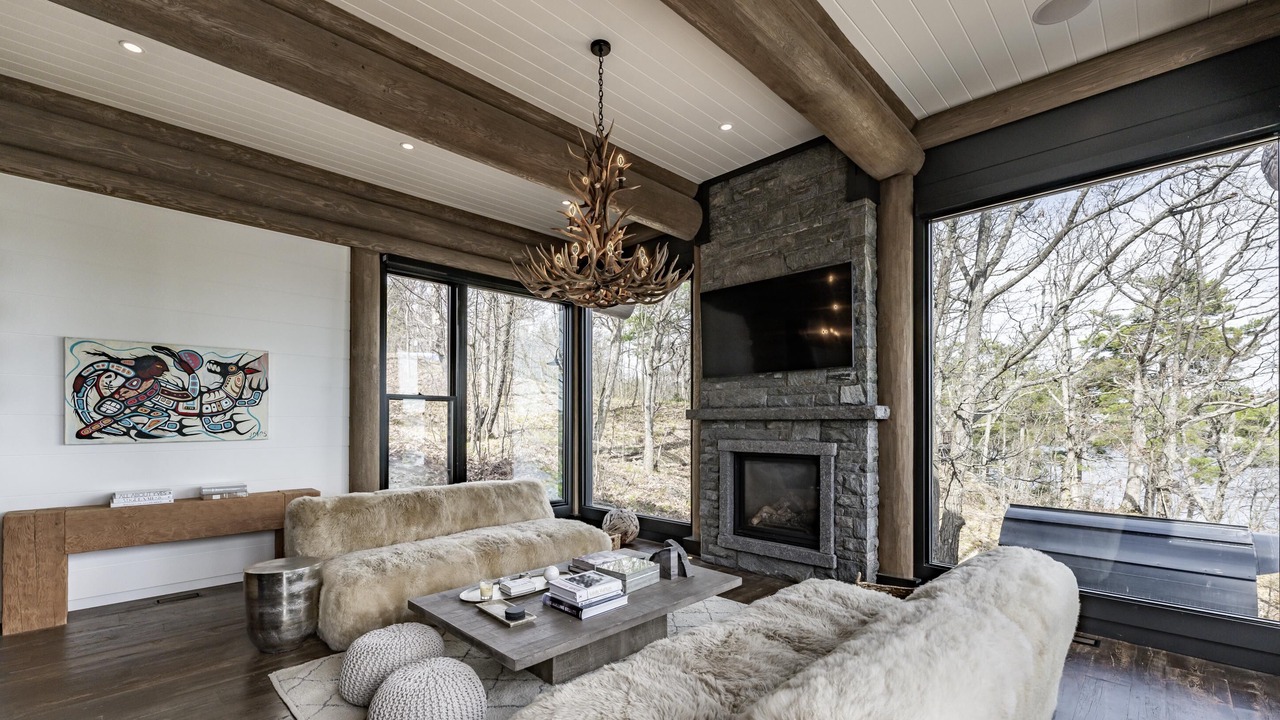 Photo of Bedroom in Muskoka Lakes