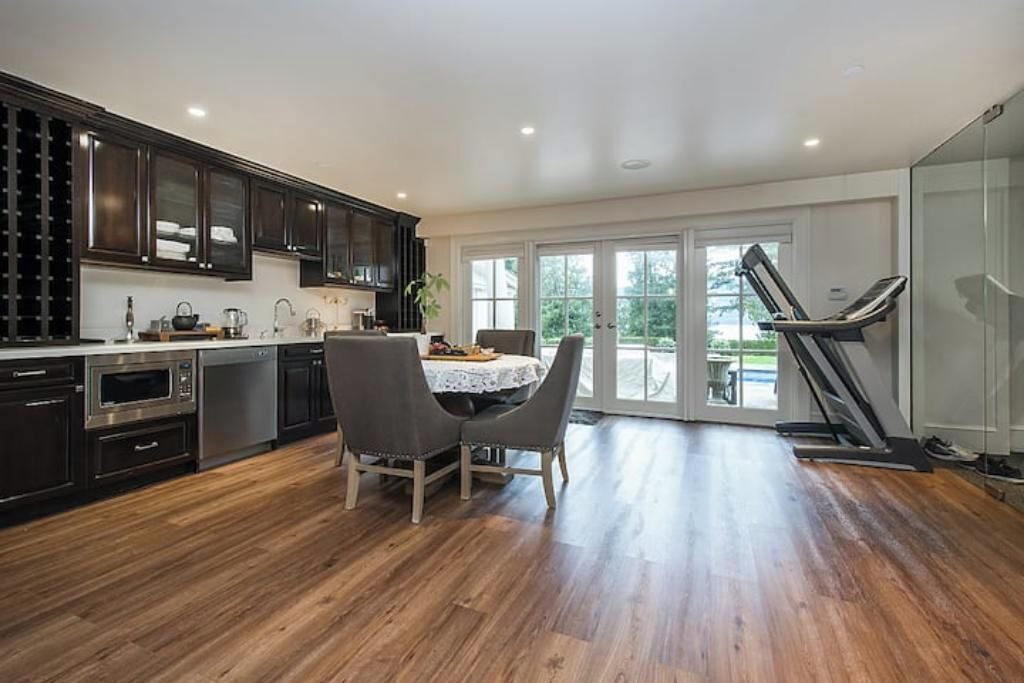 Photo of Kitchen in West Vancouver
