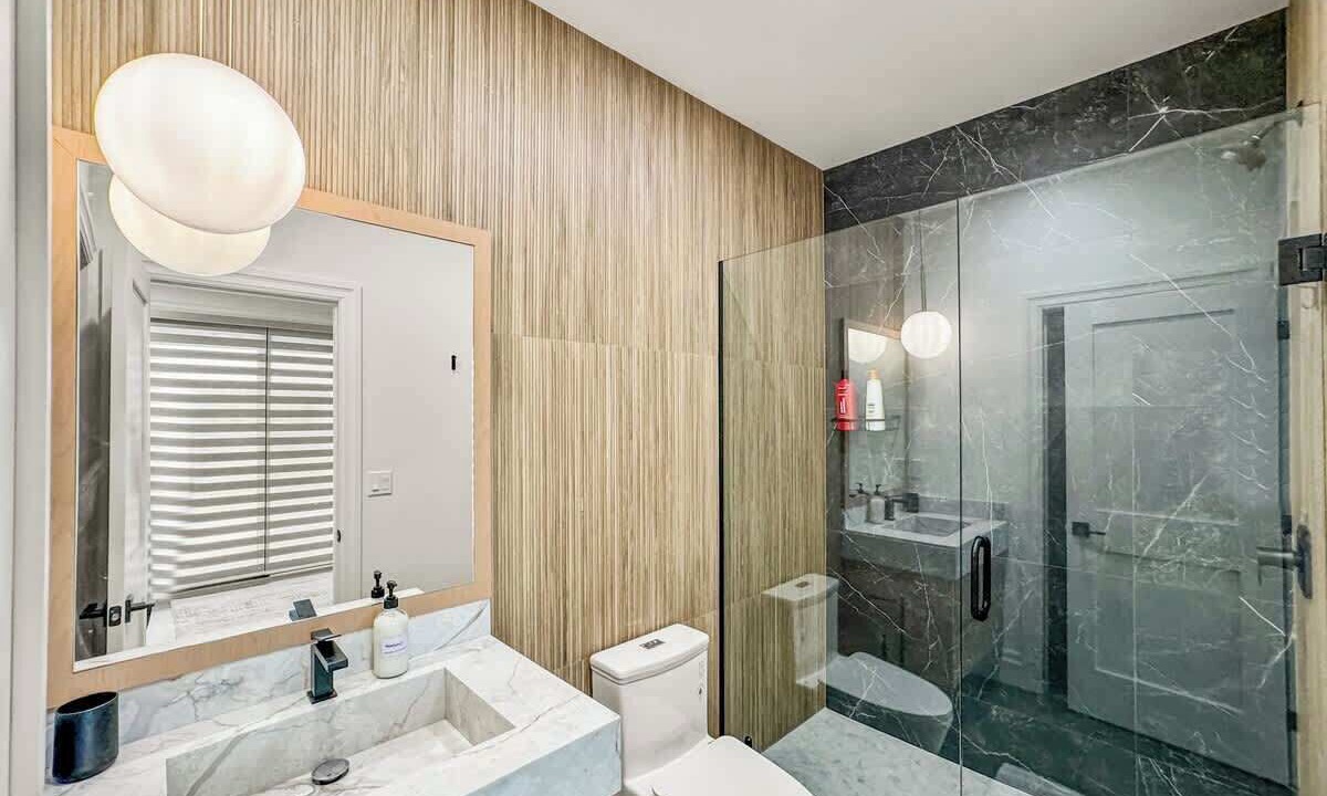 Photo of Bathroom in LaSalle