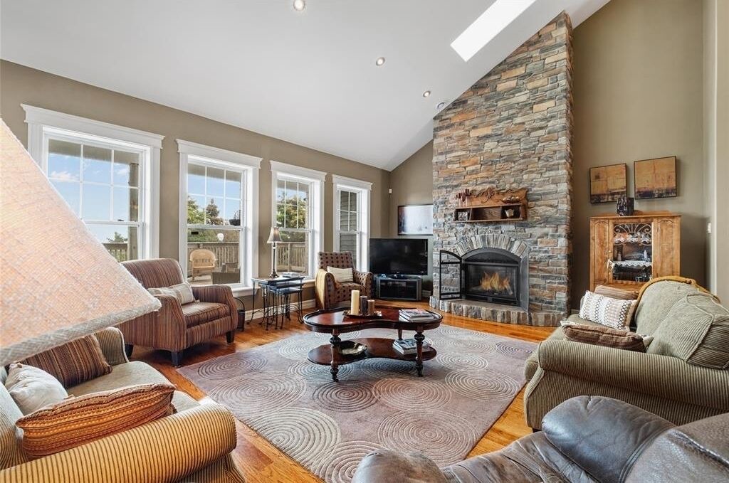 Photo of Livingroom in Flatrock