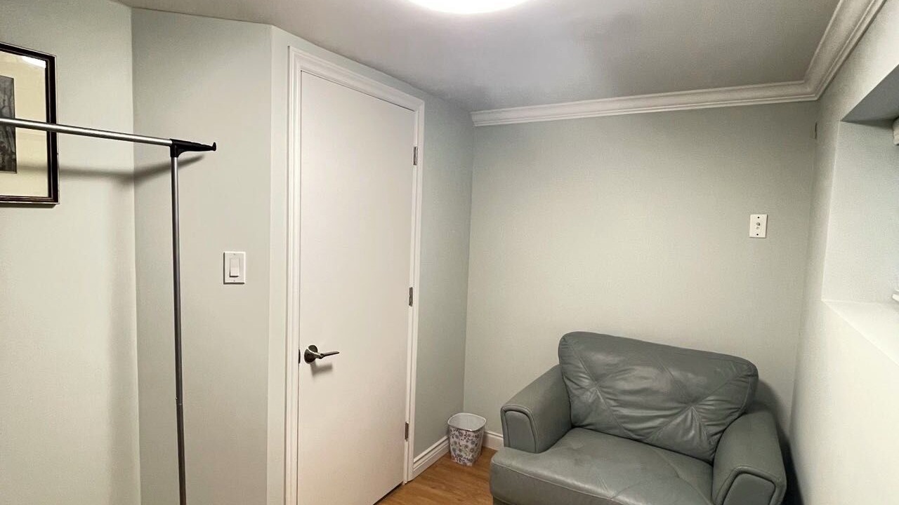 Photo of Livingroom in Arbutus Ridge