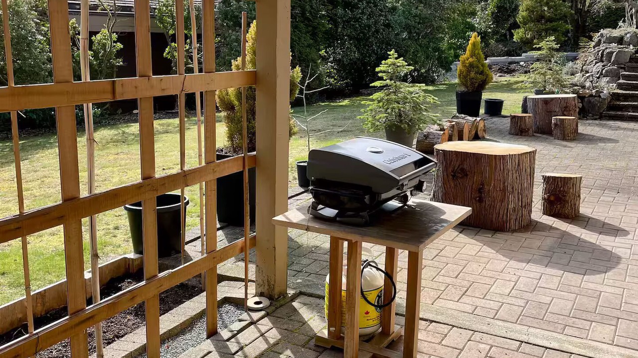 Photo of Patio Balcony in West Vancouver