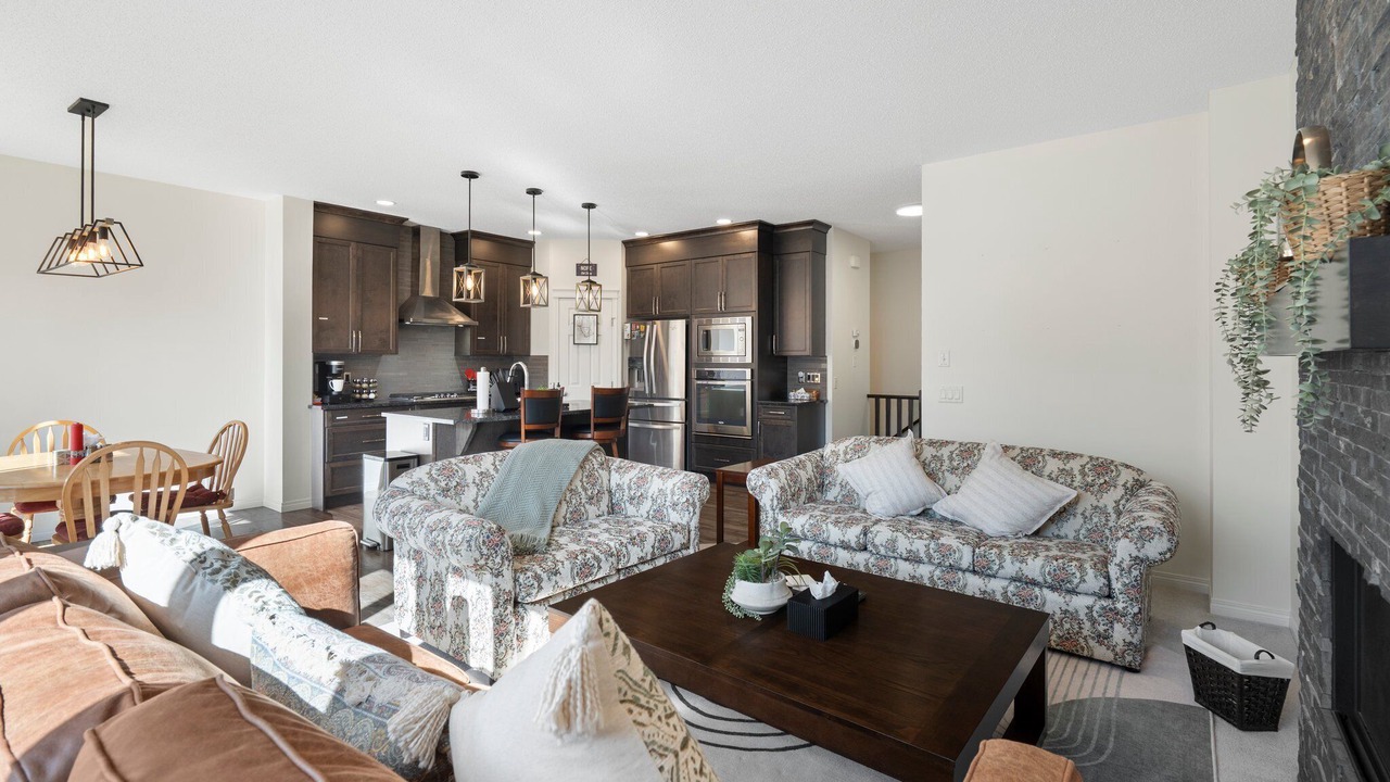 Photo of Livingroom in Cochrane