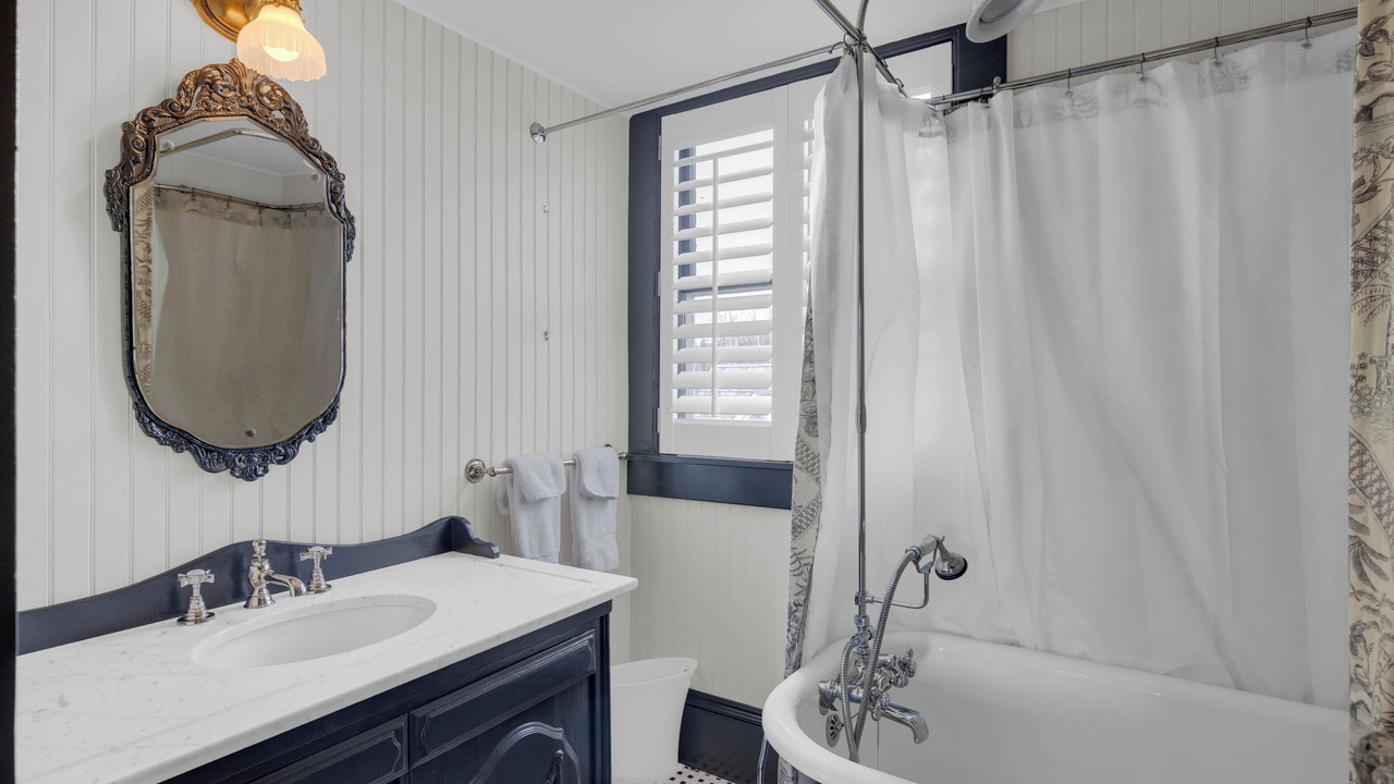 Photo of Bathroom in St. Andrews