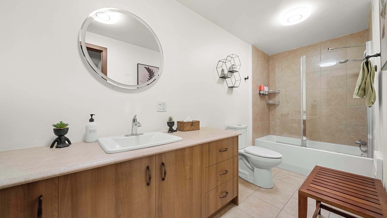 Photo of Bathroom in Chateau-Richer