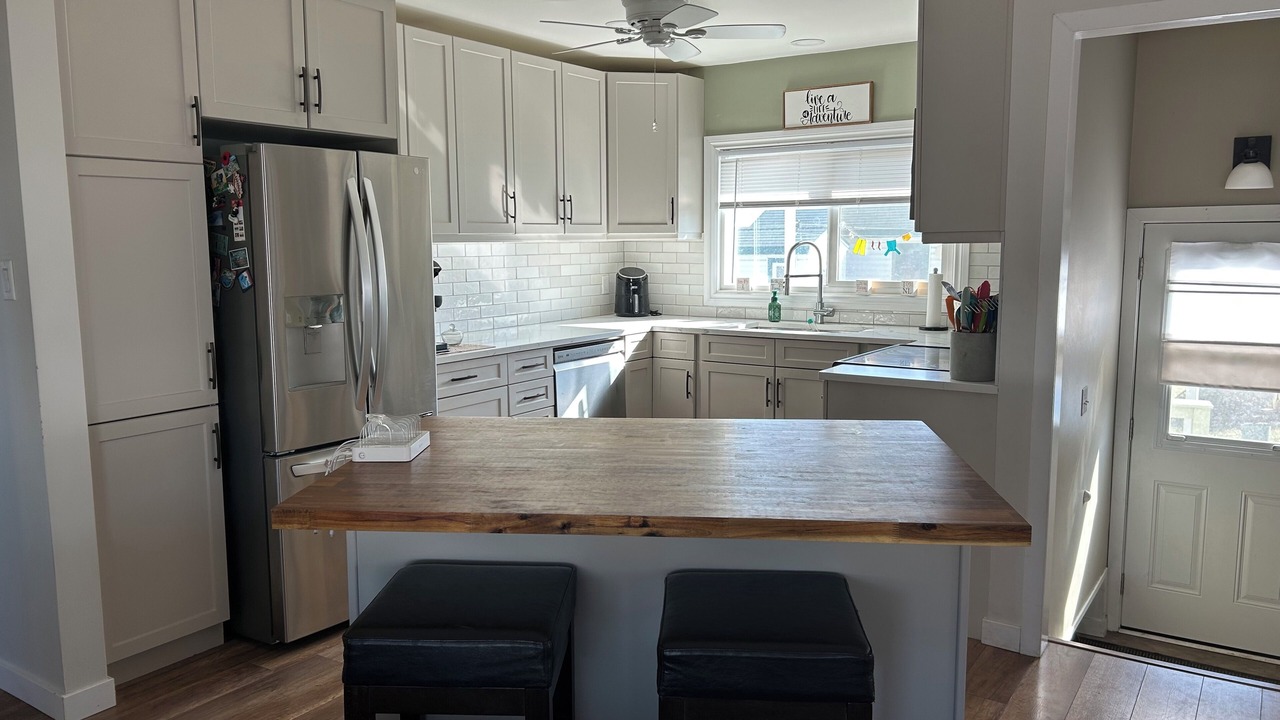 Photo of Kitchen in Fort McMurray