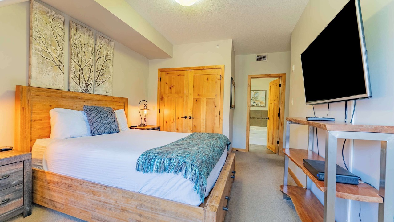 Photo of Bedroom in Canmore
