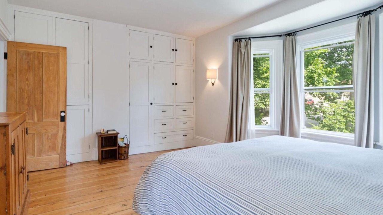 Photo of Bedroom in Shelburne
