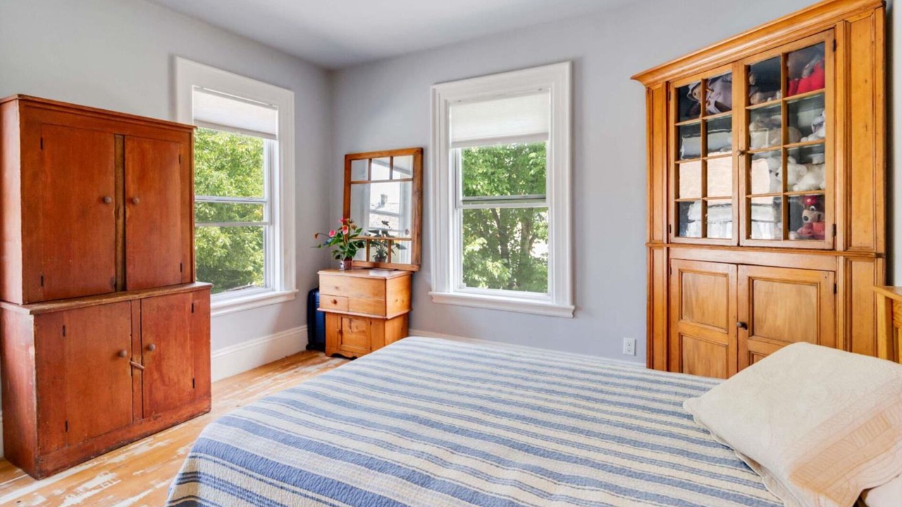 Photo of Bedroom in Shelburne