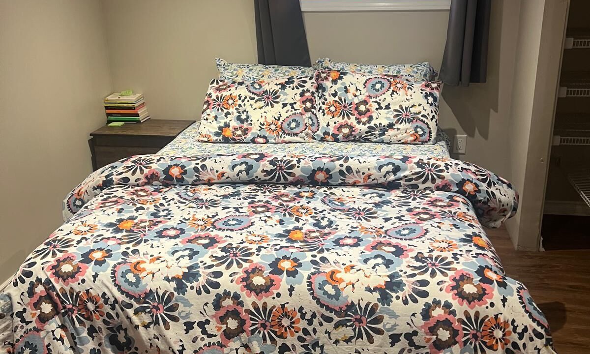 Photo of Bedroom in Jordan Station