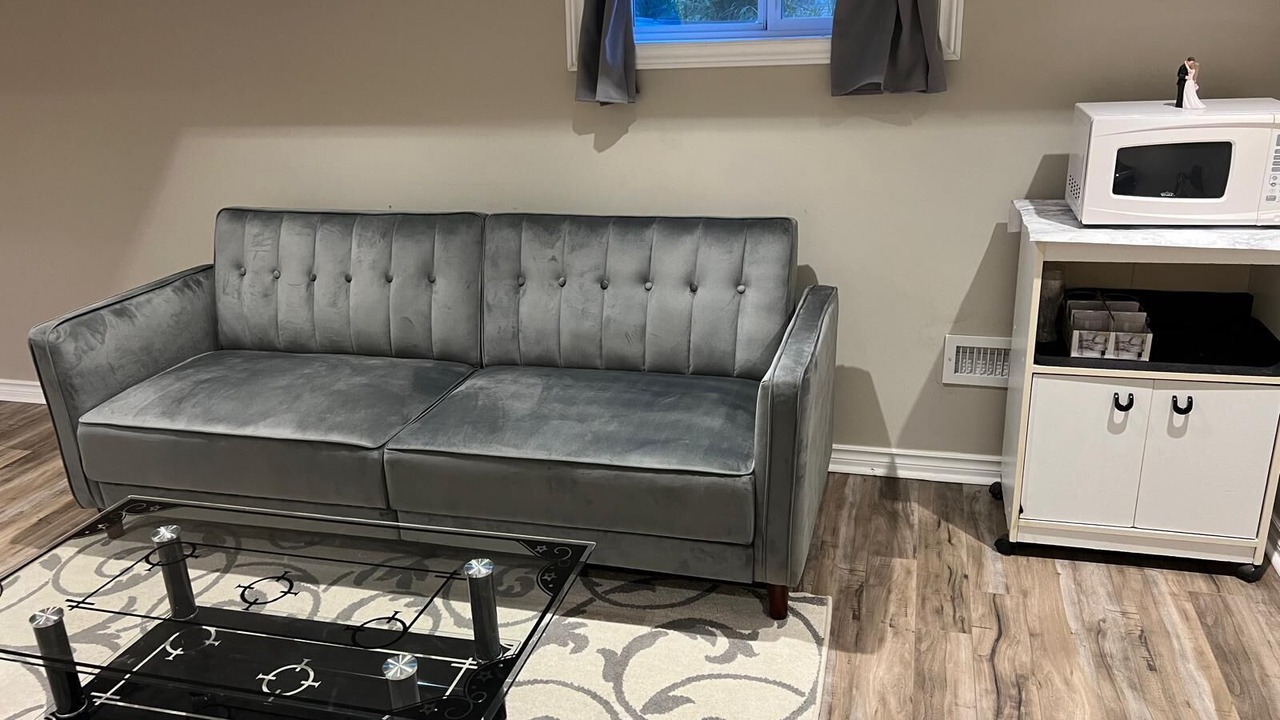 Photo of Livingroom in Jordan Station