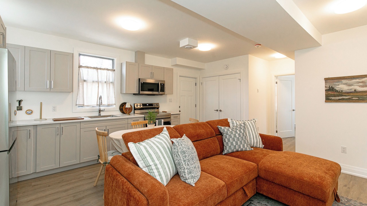 Photo of Livingroom in Barrie