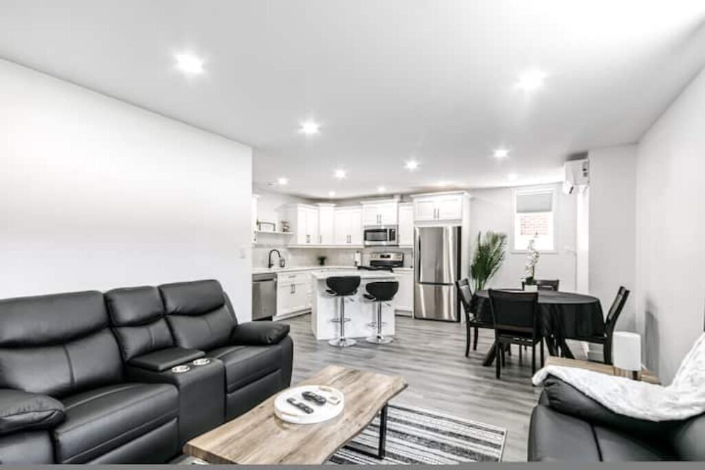 Photo of Livingroom in Sudbury
