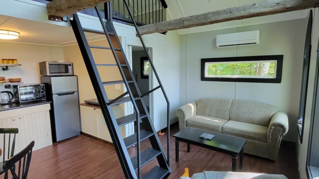 Photo of Livingroom in Clare
