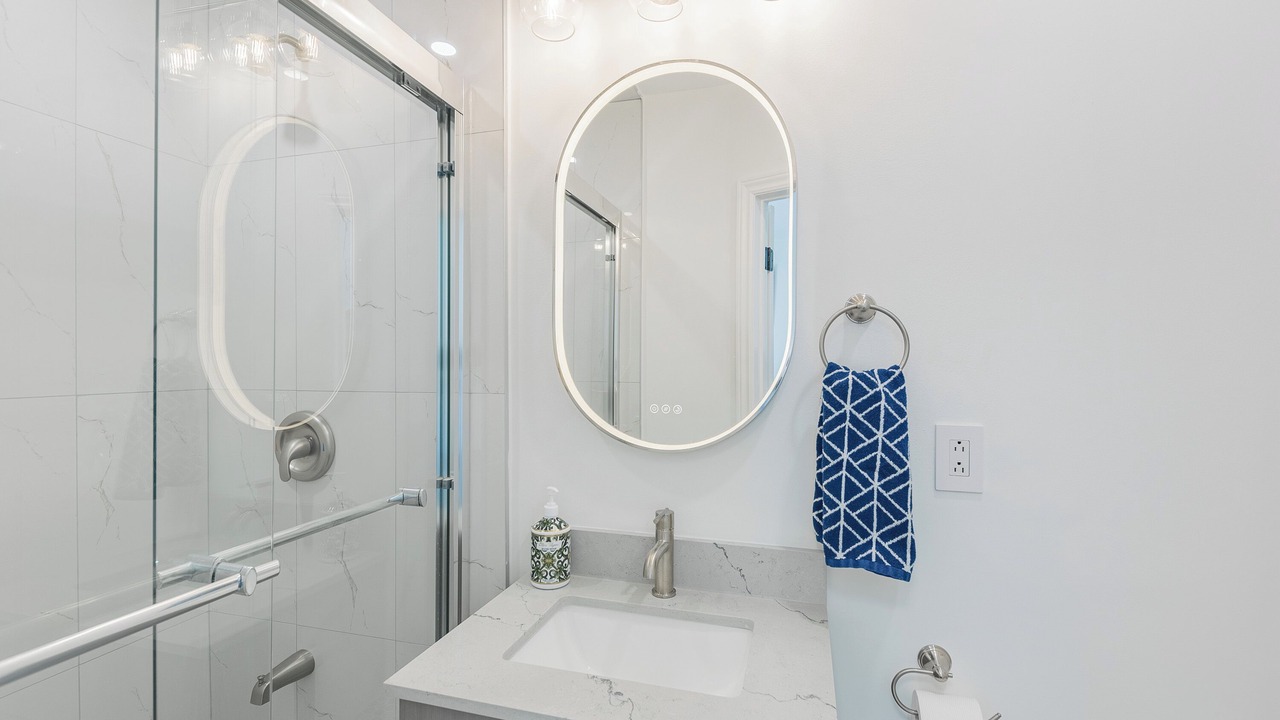 Photo of Bathroom in West Oakville