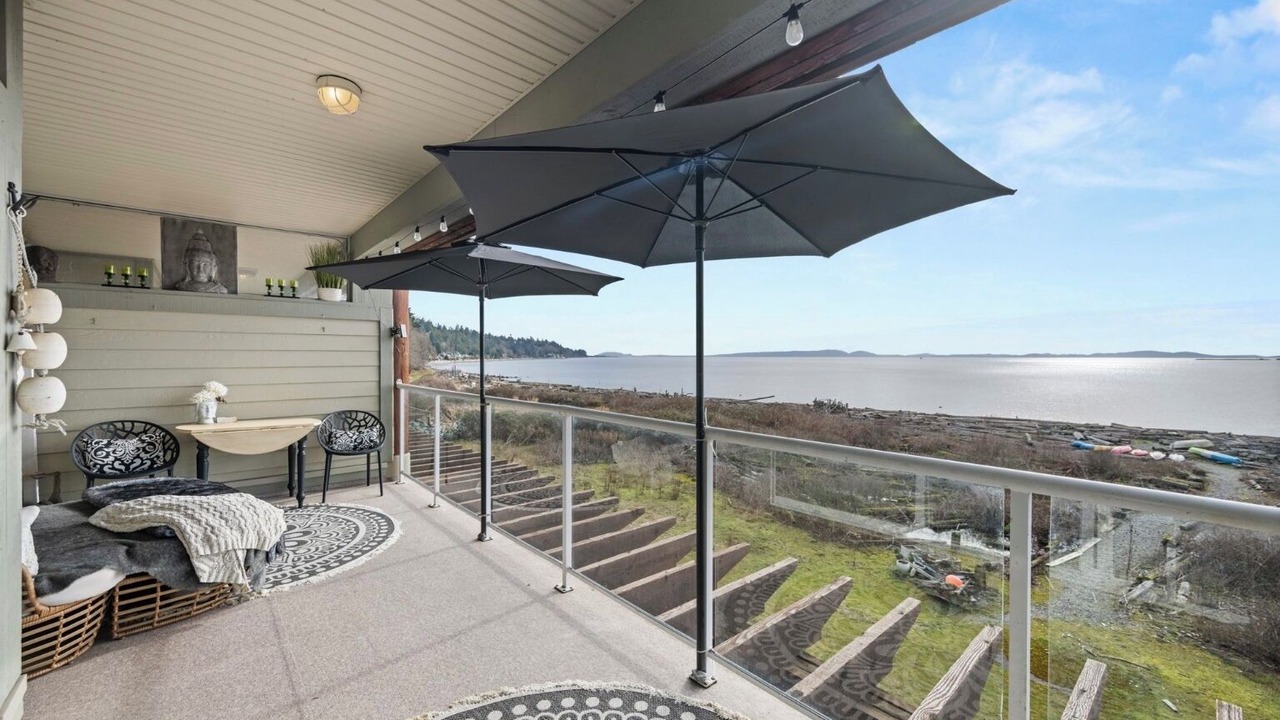 Photo of Patio Balcony in Metro Vancouver Regional District