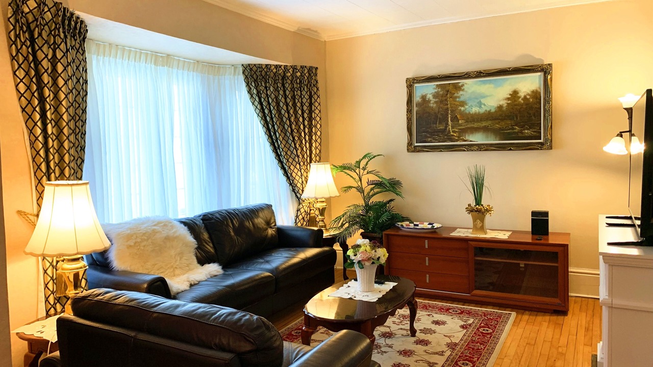 Photo of Livingroom in Niagara Falls