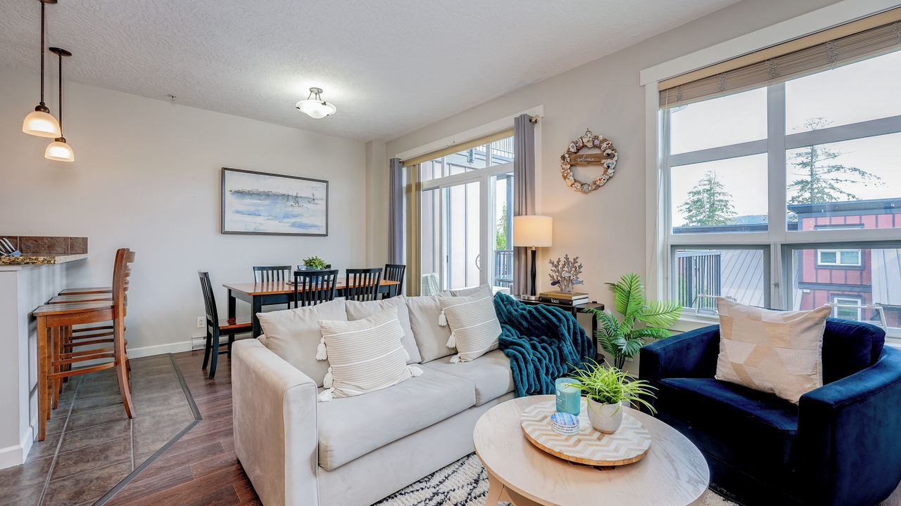Photo of Livingroom in Sooke