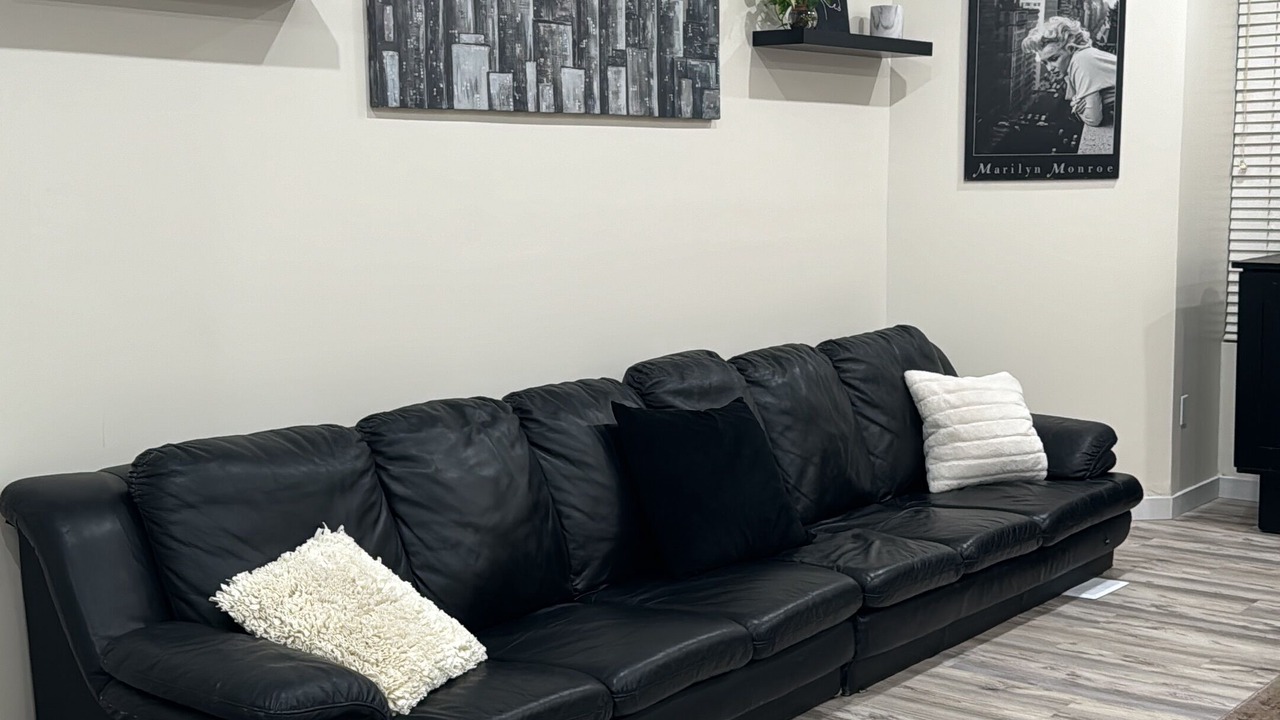 Photo of Livingroom in Sudbury