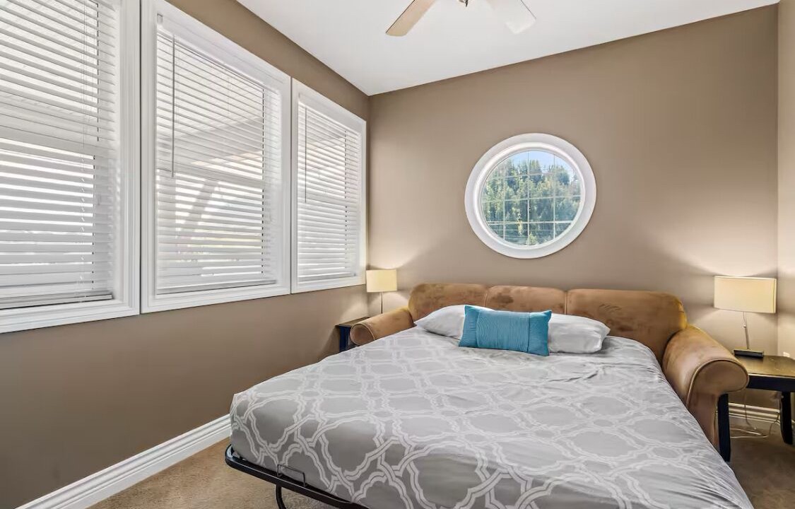 Photo of Bedroom in Sicamous