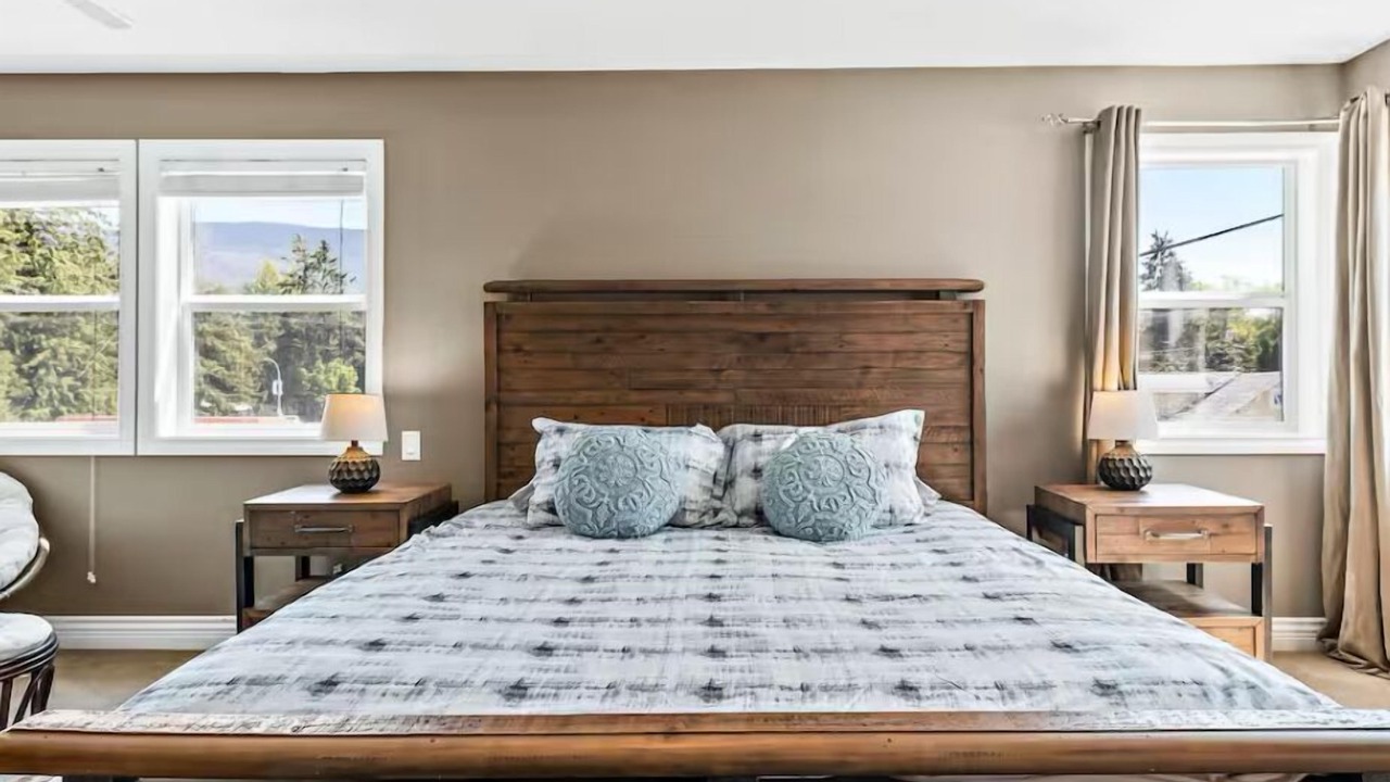 Photo of Bedroom in Sicamous