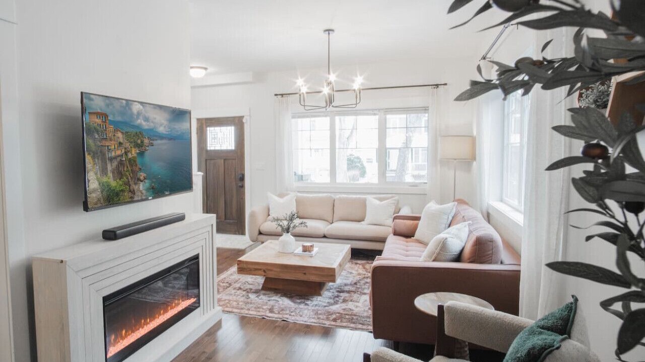 Photo of Livingroom in West Edmonton