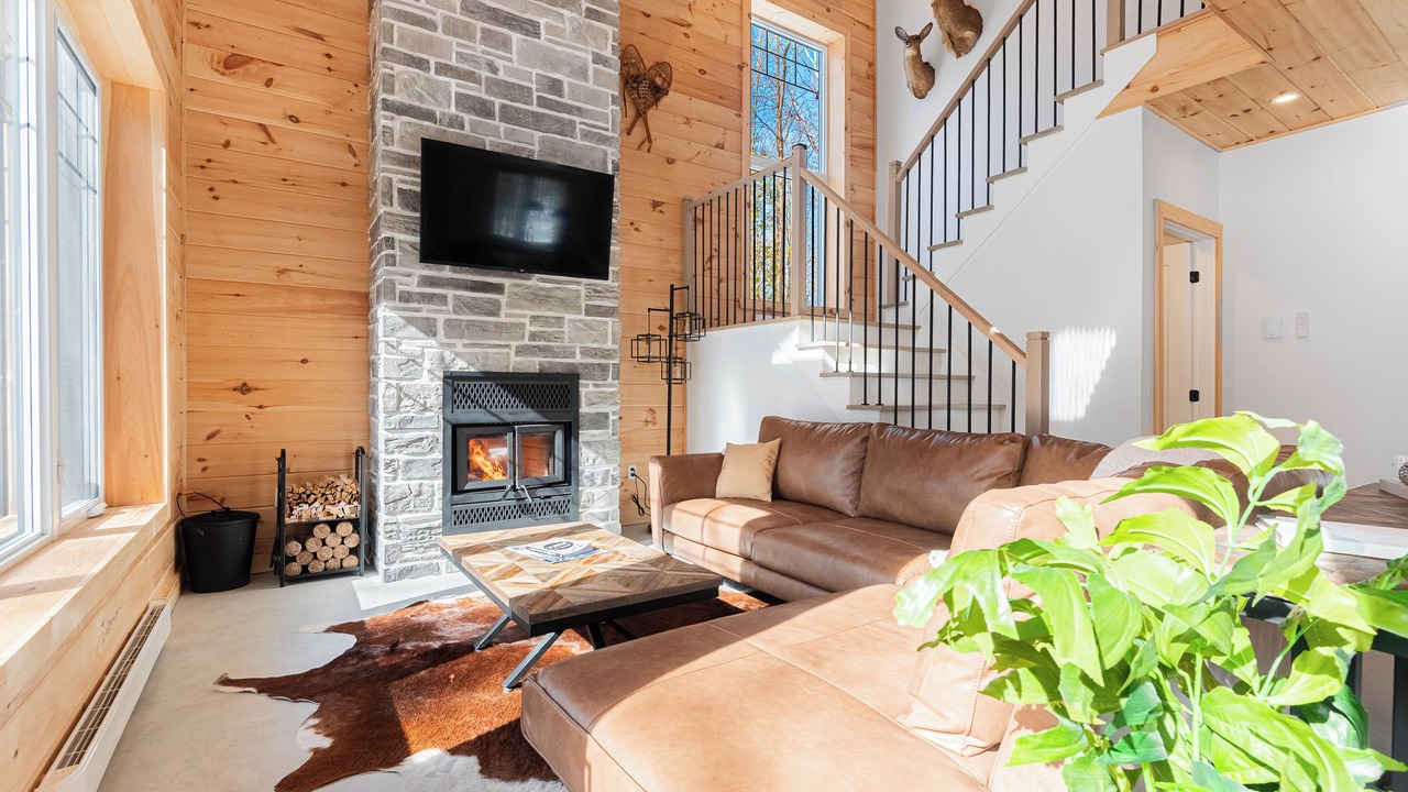 Photo of Livingroom in Amherst