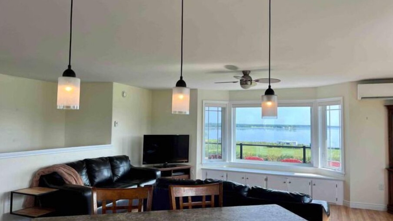 Photo of Livingroom in New Dominion