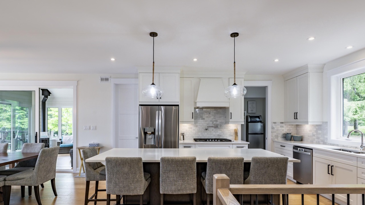 Photo of Kitchen in Lake of Bays