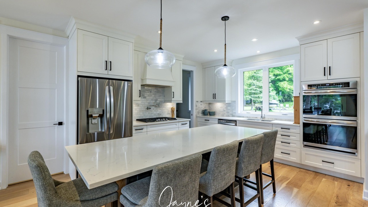 Photo of Kitchen in Lake of Bays