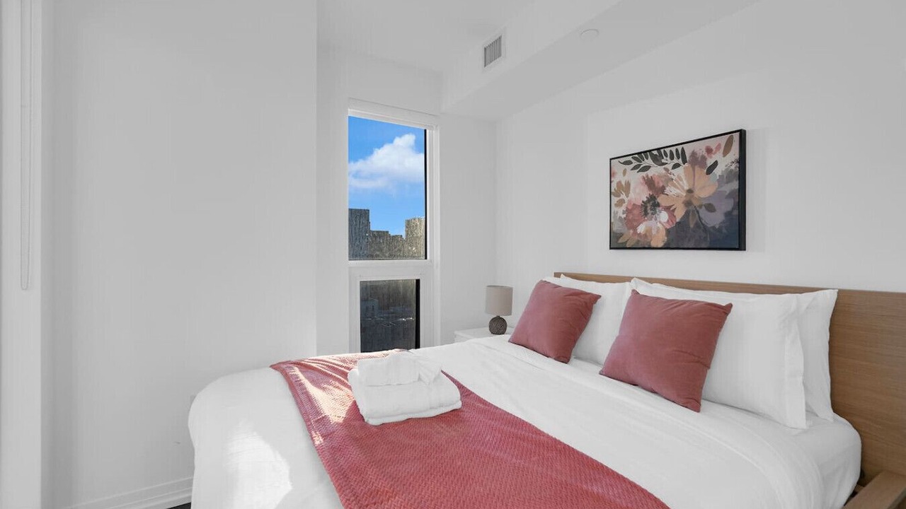 Photo of Bedroom in Garden District