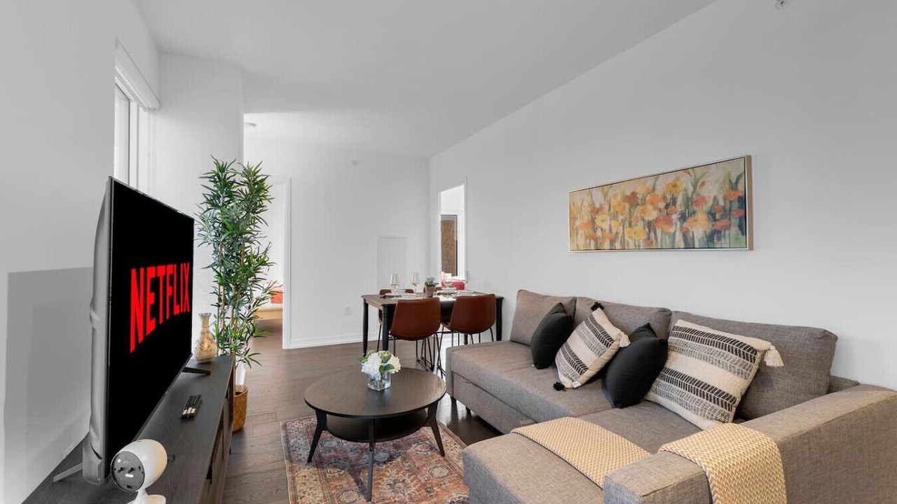 Photo of Livingroom in Garden District