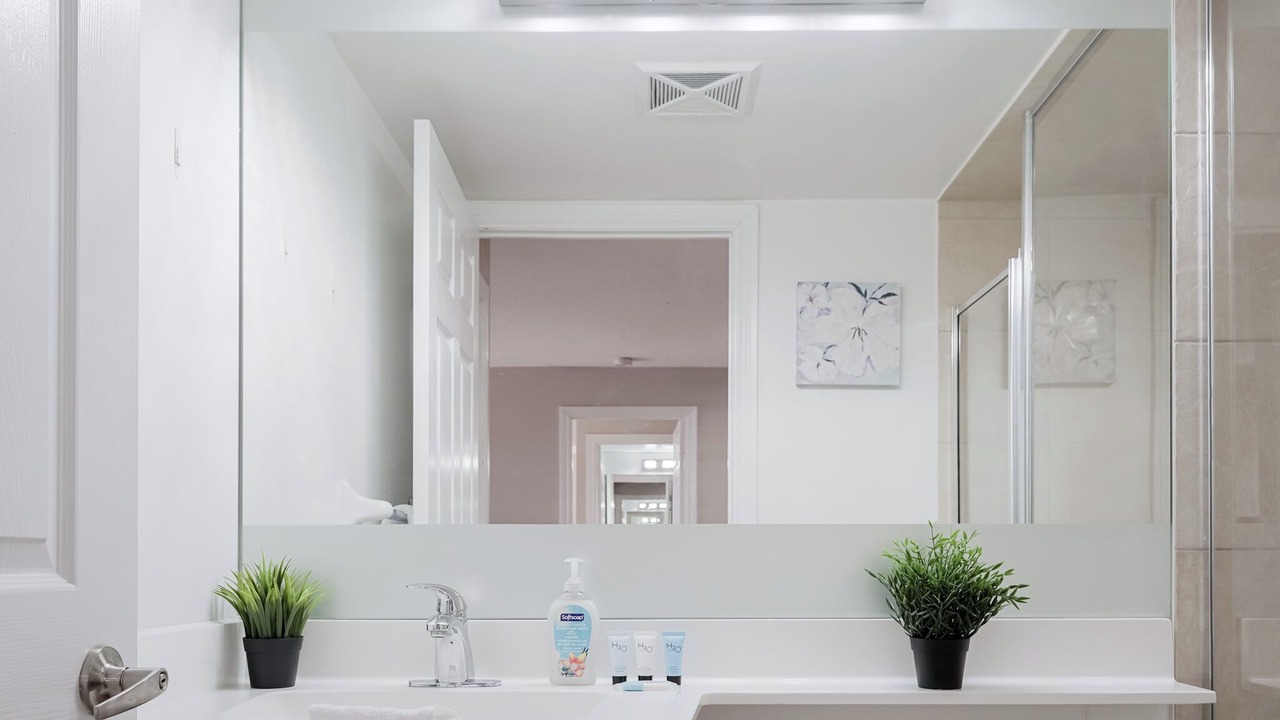 Photo of Bathroom in Downtown Mississauga