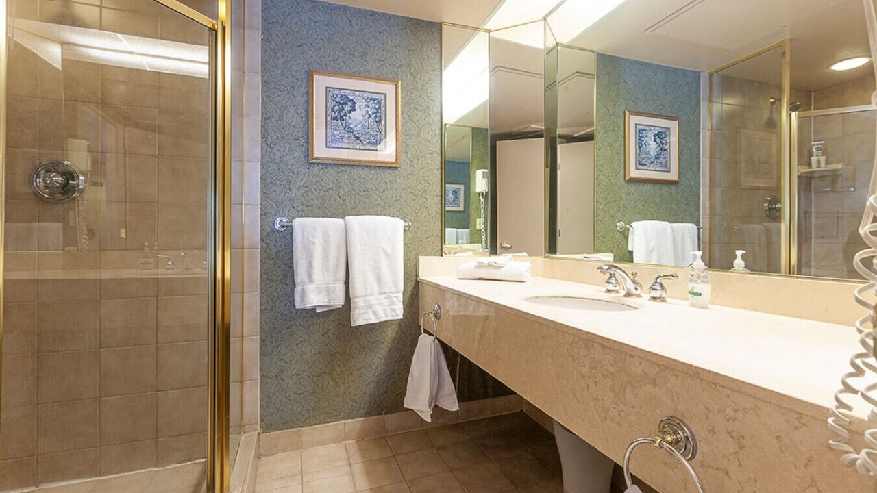 Photo of Bathroom in Oro-Medonte