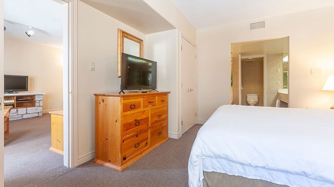 Photo of Bedroom in Oro-Medonte