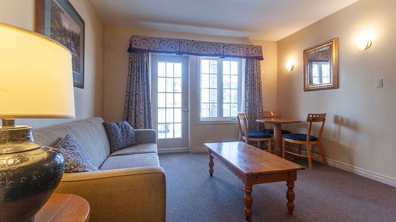 Photo of Livingroom in Oro-Medonte