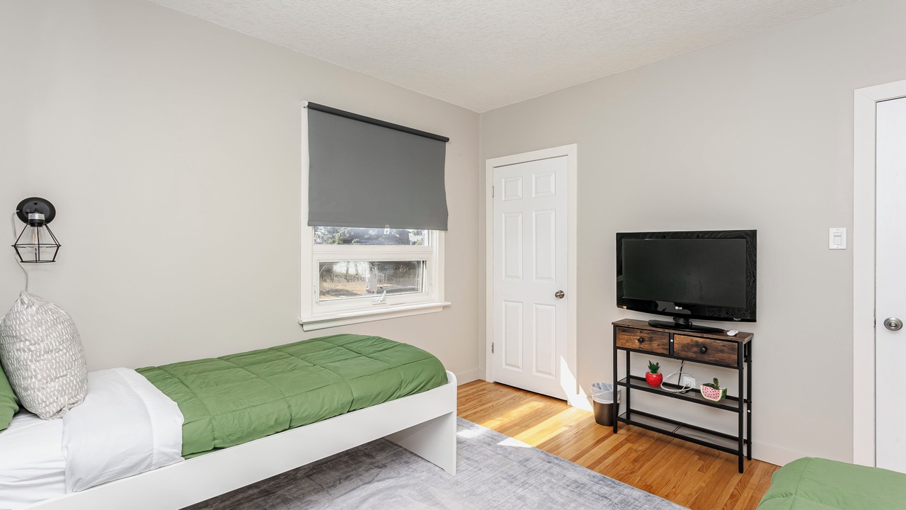 Photo of Bedroom in North Central Edmonton