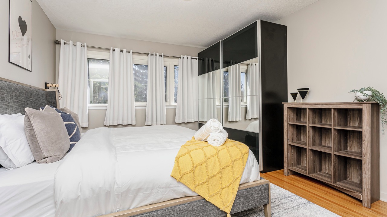 Photo of Bedroom in North Central Edmonton