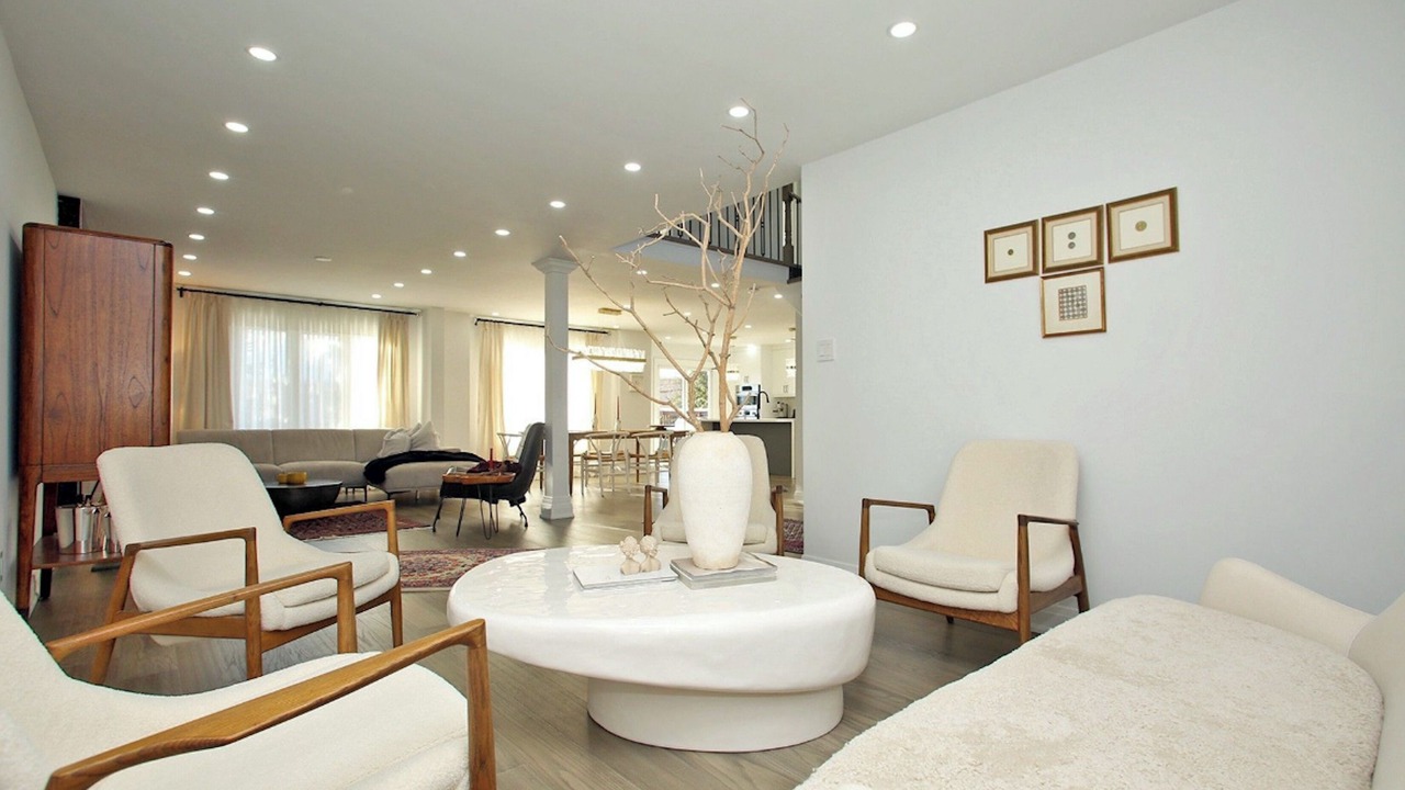 Photo of Livingroom in Aurora