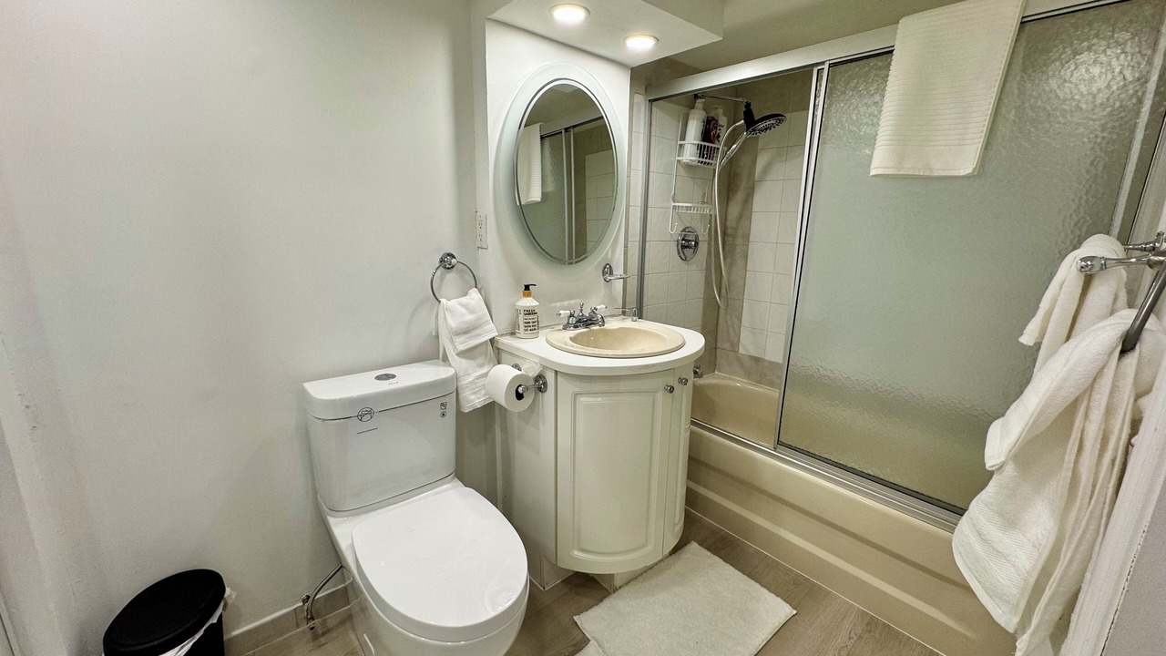 Photo of Bathroom in Erin Mills