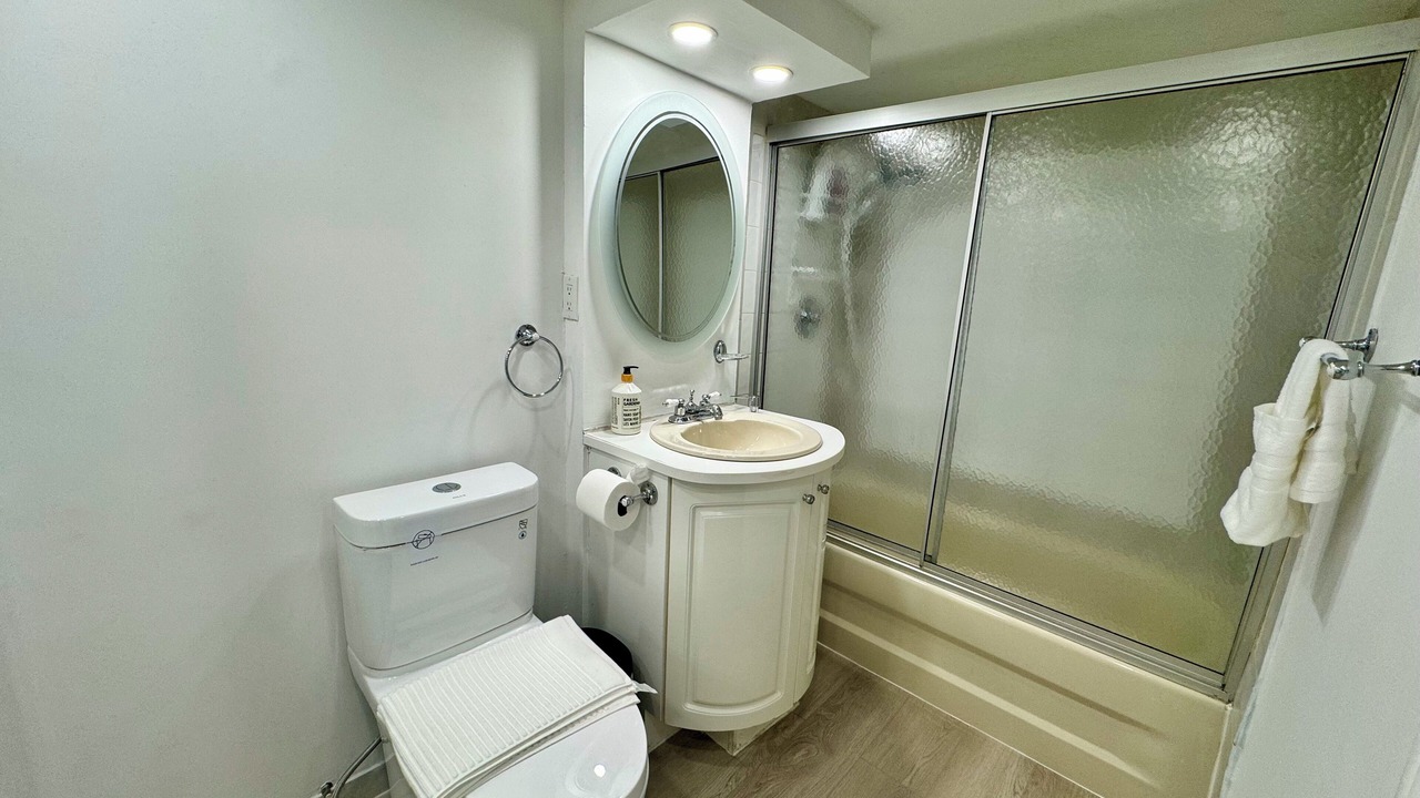 Photo of Bathroom in Erin Mills